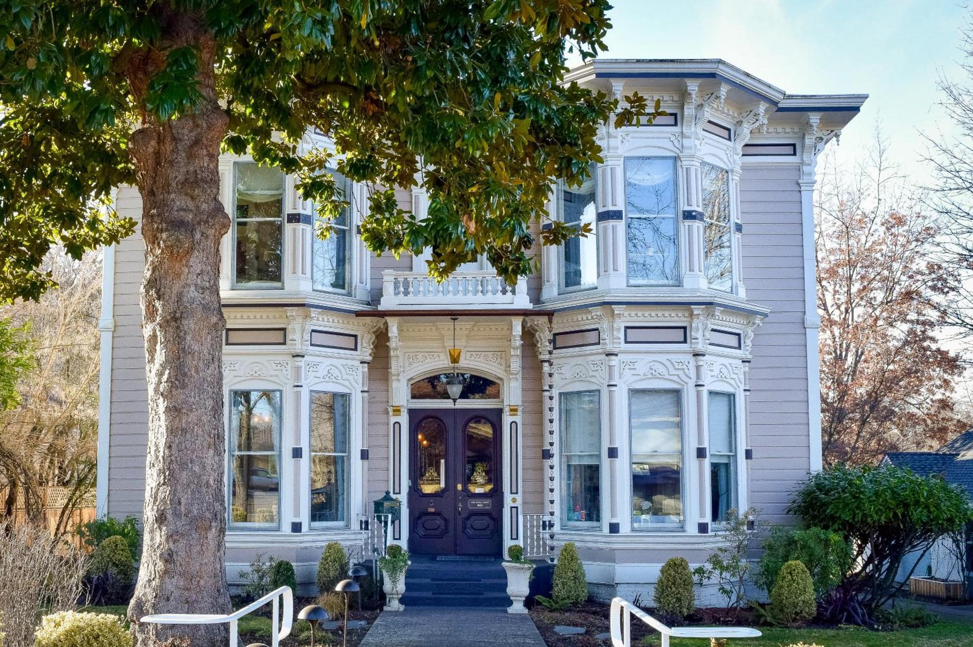 Mccall House Boutique Hotel Άσλαντ Εξωτερικό φωτογραφία